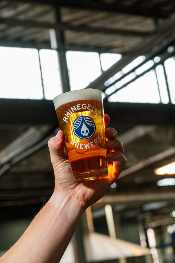 Brewersdozen liquid 8 brewer's dozen (west coast style ipa) - rhinegeist
